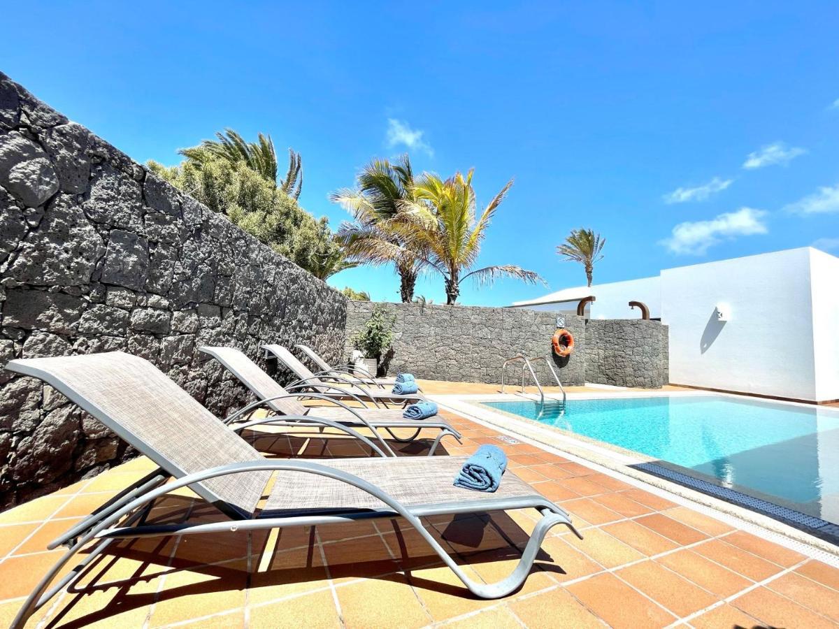 Villas Mamma Mia Pool Heat Private & Jacuzzi Playa Blanca  Esterno foto
