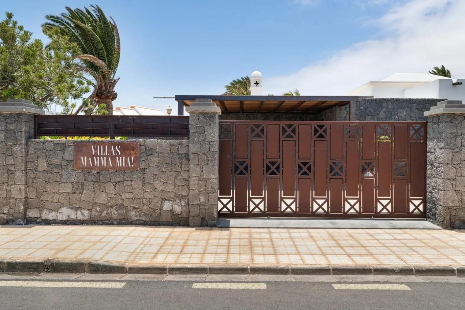 Villas Mamma Mia Pool Heat Private & Jacuzzi Playa Blanca  Esterno foto